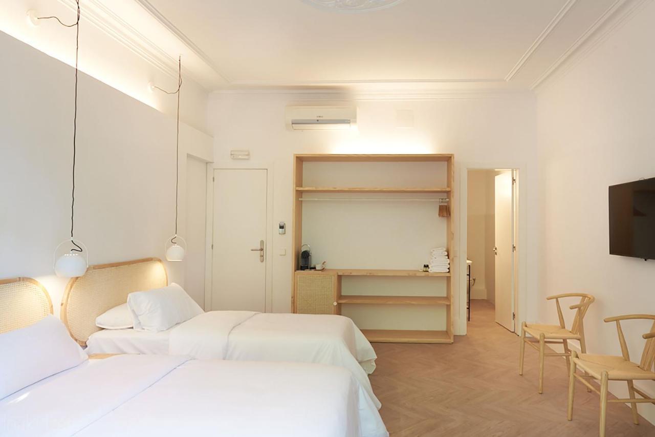 เดอะ โมเฮาส์ Hotel บาร์เซโลนา ภายนอก รูปภาพ